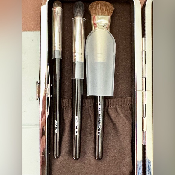 Bundle- Makeup Brushes & Eyebrow Pallet - Picture 3 of 6